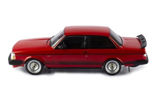 Kokusai Boeki ixo Масштаб Volvo 240 Turbo Custom 1986 Красный Готовая модель 18CMC177 1/18