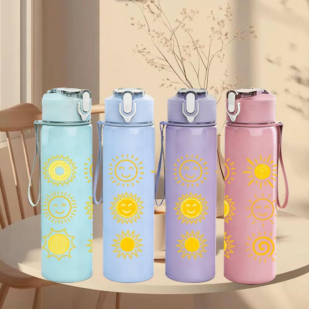 1PC Multi Sun Repeat Pattern 750ml Color Plastic Sports Water Bottle Leakproof Flip Straw Lid Suitable for Sports Office Home Use