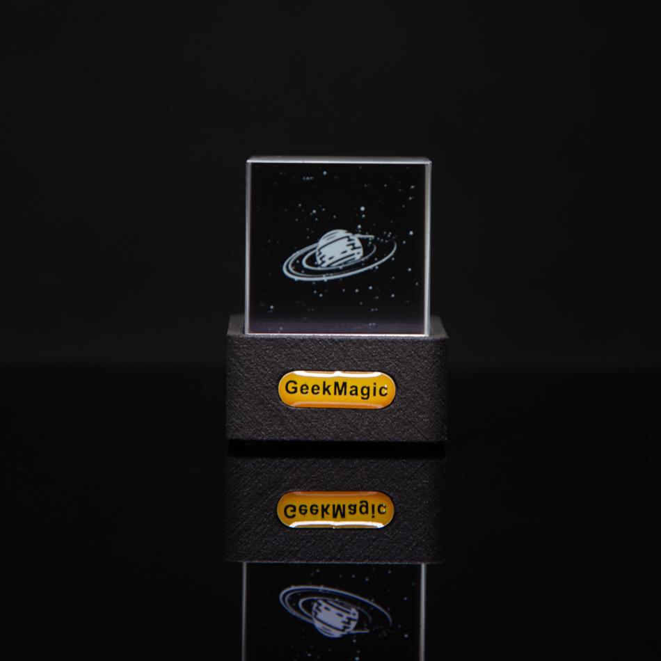 GeekMagic GIFTV Хрустальная Голографическая Настольная Декорация Умная Метеостанция Цифровые Часы с GIF-Анимацией