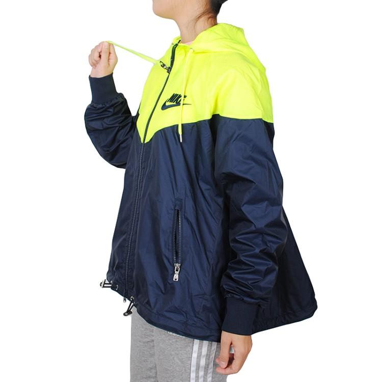 Nike Спортивные куртки Женские Желтые С капюшоном Умеренные Другие 903782-451