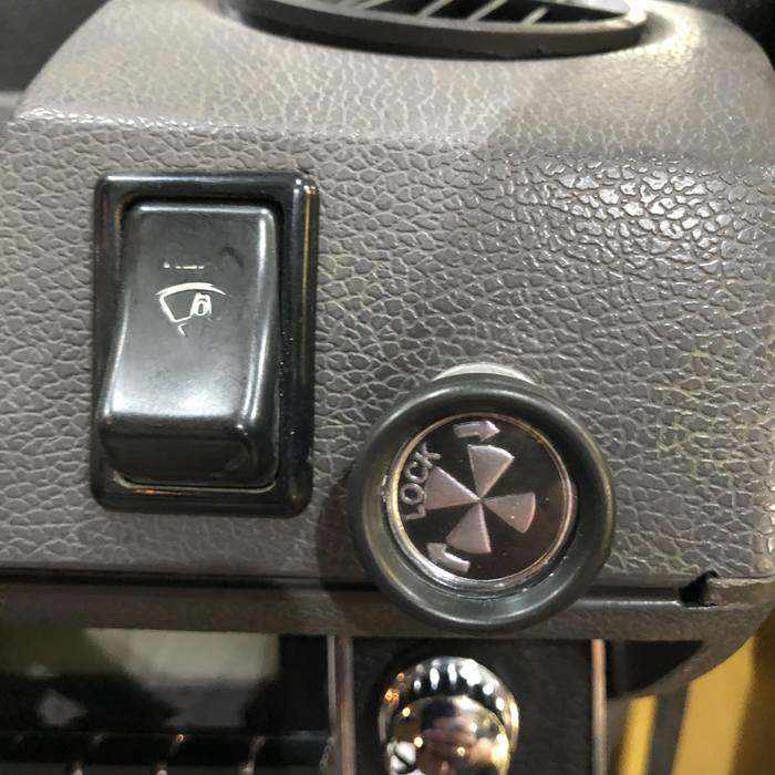 Классический автомобильный универсальный дроссель с тросом Twist & Lock 60