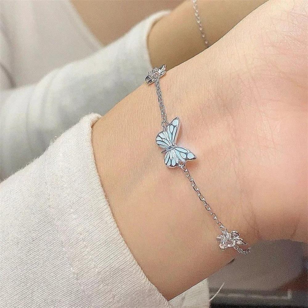 Simple Butterfly Necklace Glow in The Dark Diamond Bracelet Vintage Clavicle Chain Women