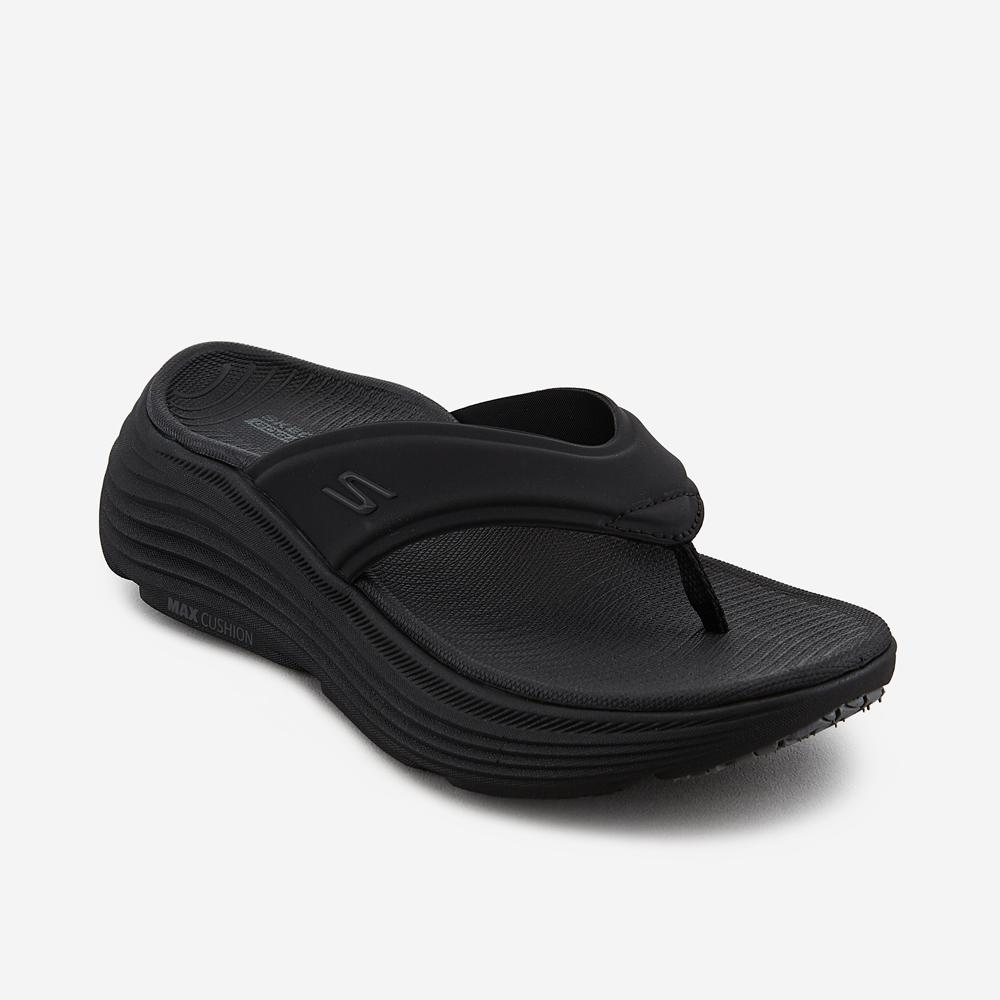 Skechers Women'S Max Cushioning Endeavor Sandals_Sp0Wscgm101