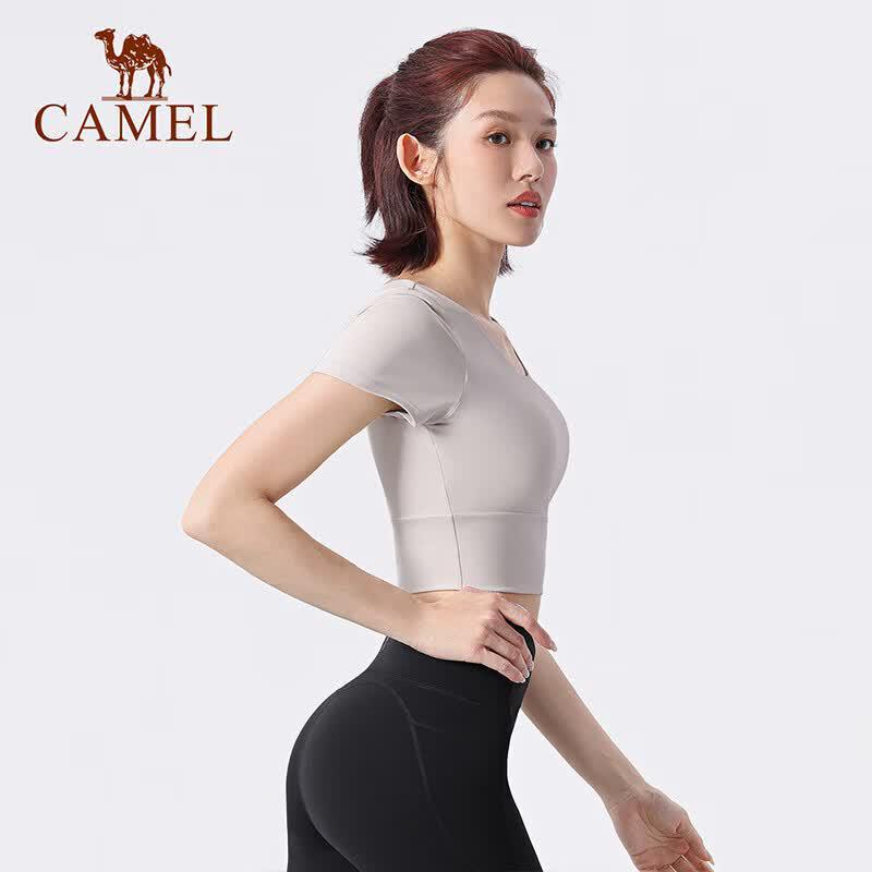 Camel Женская спортивная футболка с открытой спиной и встроенной чашкой-подкладкой