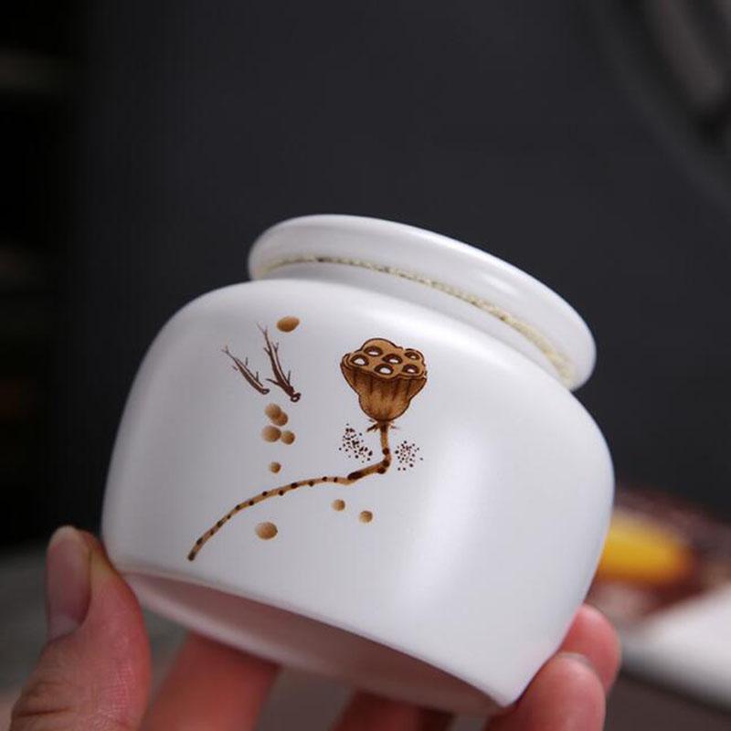 Porcelain White Color Chinese Style Lotus Pattern Sealed Storage Tea Jar Travel Easy to Carry Power Spice Tea Box Teaware