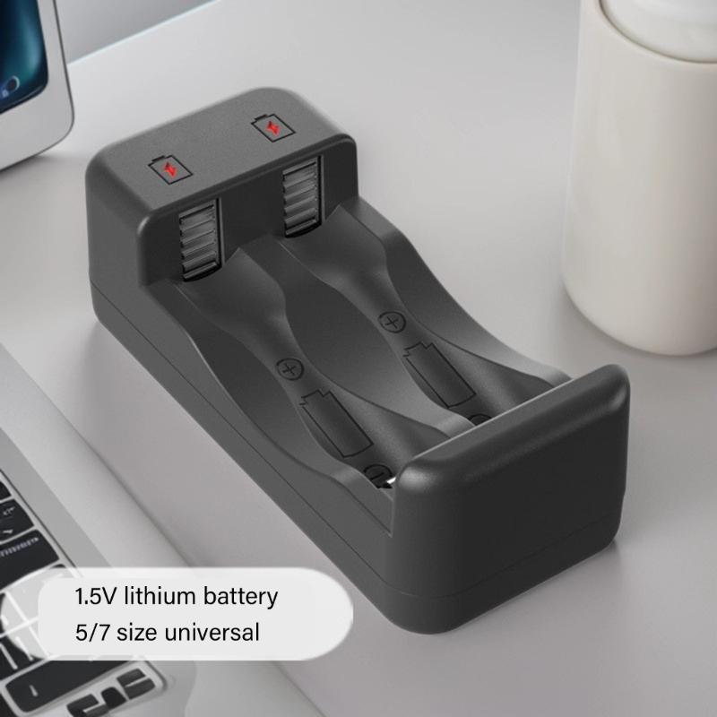 Двухслотное зарядное устройство Type C с перезаряжаемыми аккумуляторами 1,5 В с защитой от перезаряда
