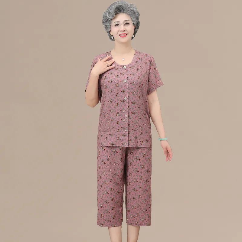 Женские пижамы, топы с короткими рукавами и цветочным принтом, брюки-капри, комплекты одежды для сна