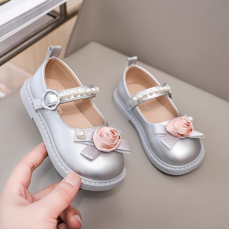 Весенние туфли для девочек из кожи в британском стиле на липучках Модные туфли для принцесс