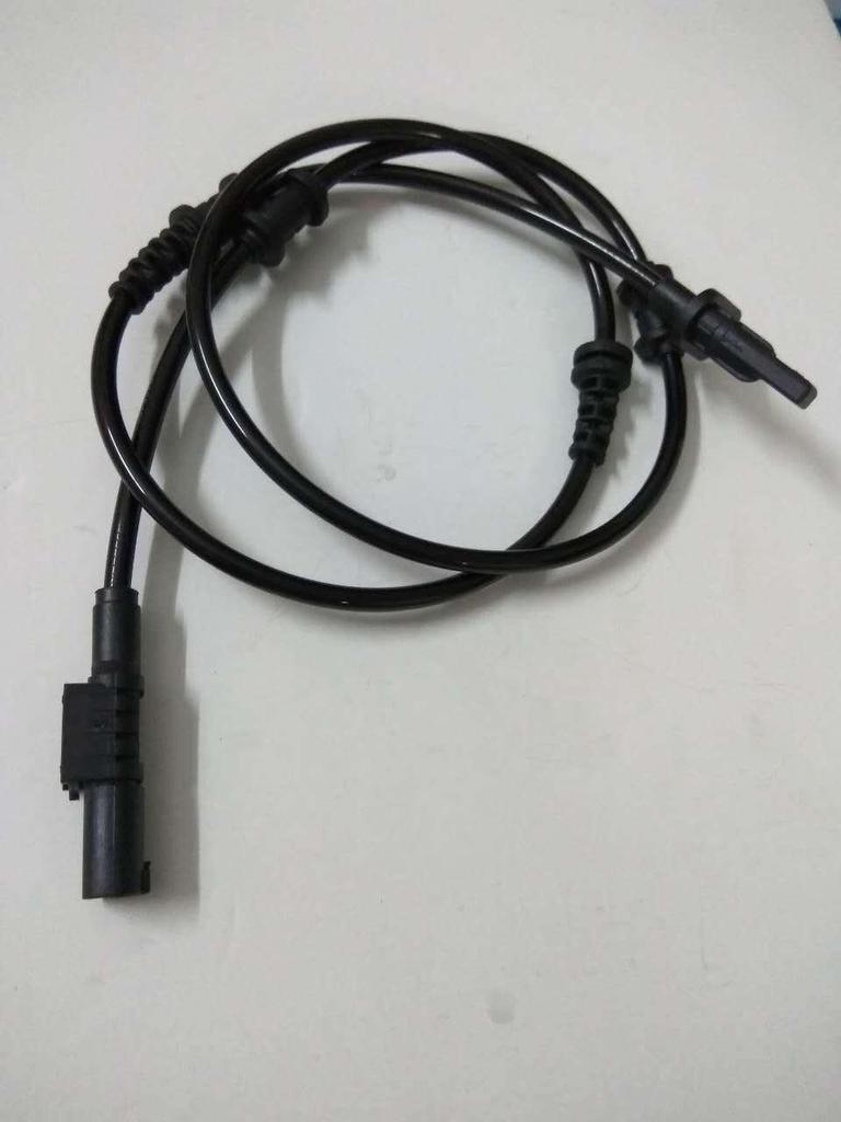 Датчик скорости колеса ABS Mercedes-Benz W246