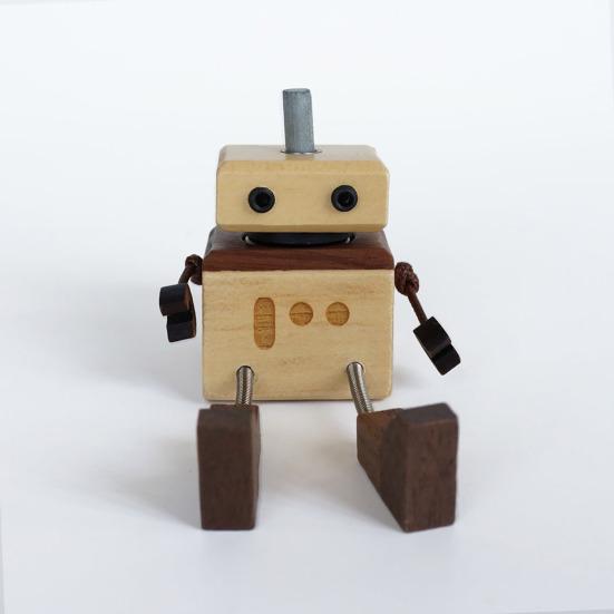 Car Air Fresheners Wooden Robot Figurine with Swinging Legs Car Outlet Ventilation Perfume Clips Car Dashboard Decoration