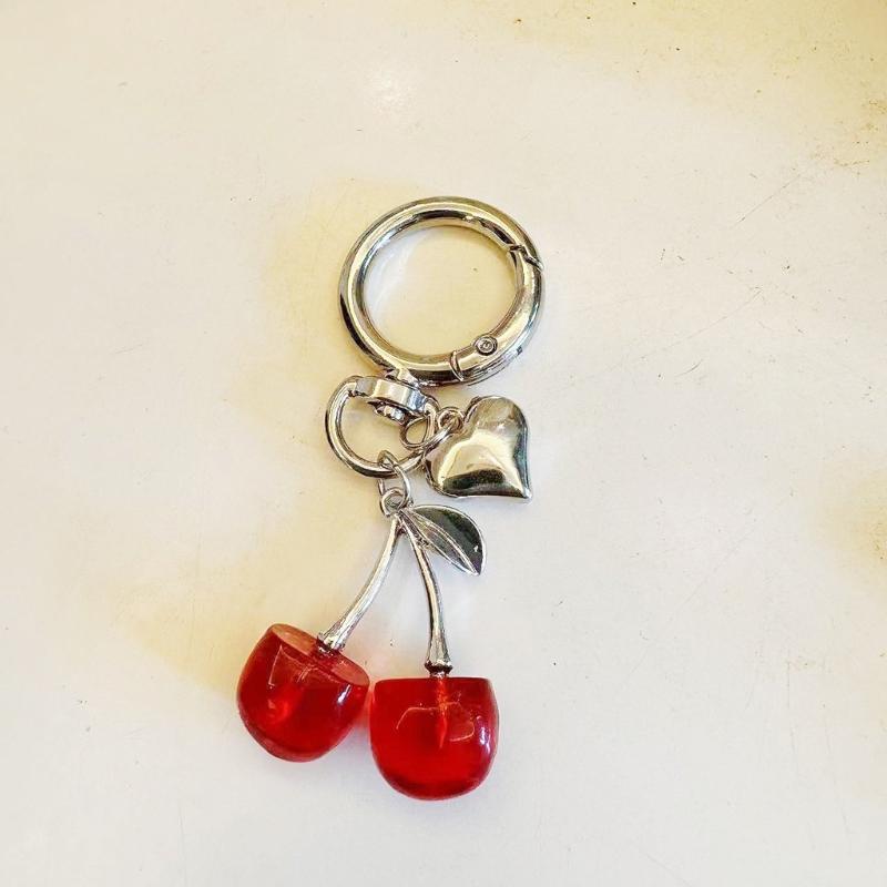 Подвеска в виде сумки Cherry Bag Charm Смола Вишня Брелок Модный сплав Ювелирные изделия Ключ Аксессуар Подарок для Модных Женщин Девочек