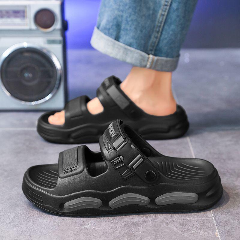 Fashion 2025 Men's Sandals Summer Outerwear New Anti Slip and Wear Resistant Dual Purpose Driving Casual Lightweight Beach Slippers