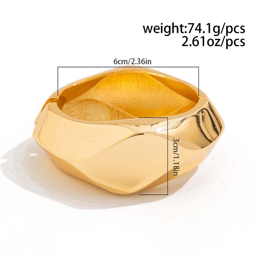 Hot Selling Ins Exaggerated Faceted Geometric Bracelet Niche Personality Design Sense Spring Buckle Open Bracelet