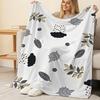 Lightweight Soft Fleece Throw Blanket with Minimalist Leaf Pattern, Cozy Home Use, Ideal for Halloween & Christmas