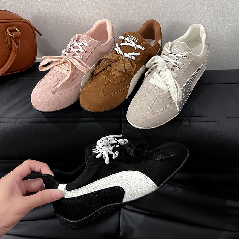 Forrest Gump training shoes women's 2025 autumn and winter fashion explosion flat-bottomed retro little white shoes soft-soled casual and comfortable