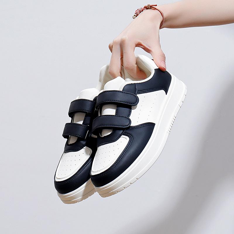 2025 лето маленькие белые туфли новая корейская версия ins студентки кожаная платформа спортивная повседневная обувь для скейтборда уличная съемка HL701