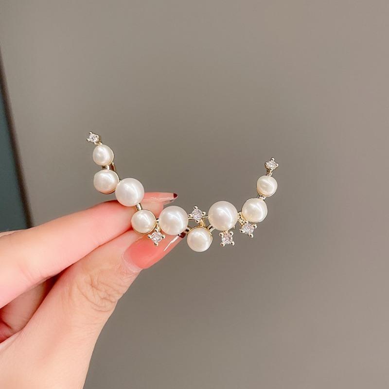 Элегантная брошь-полумесяц с жемчугом для женщин Высококлассная простая и универсальная корсажная булавка для костюма Застежка-булавка с антибликовым покрытием Аксессуар