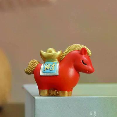 Очаровательная фигурка лошади на удачу; Красный смоляной талисман китайского зодиака для декора рабочего стола и шкафа.