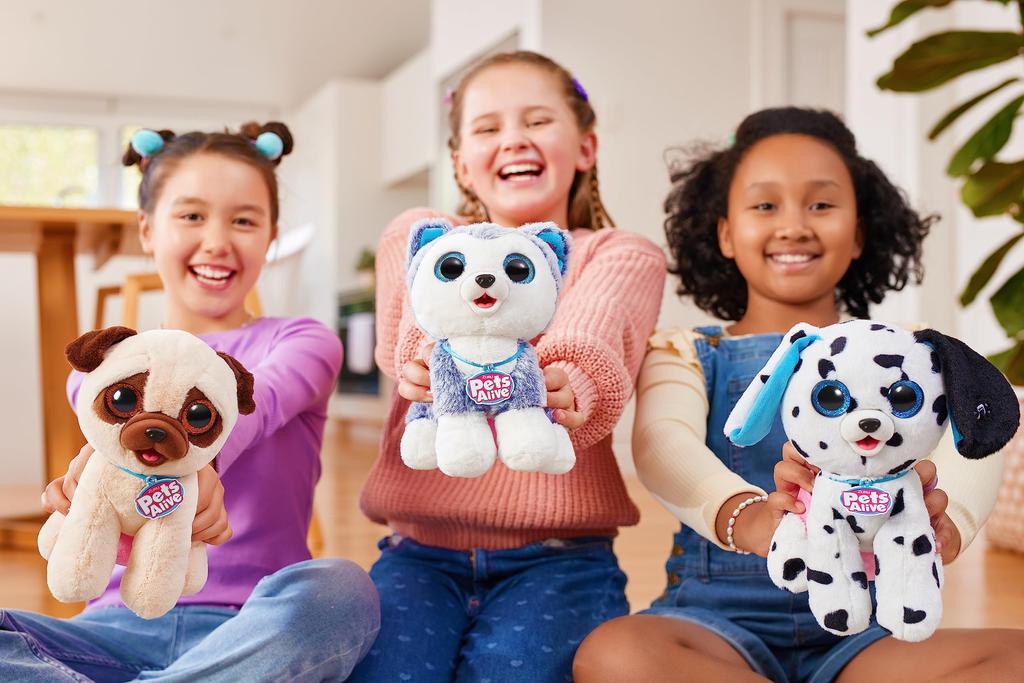 ZURU Pets Alive Какающий щенок (Мопс) Плюшевая игрушка-сюрприз, ультрамягкая набивная игрушка, интерактивная игрушка-питомец, электронный питомец-щенок для девочек и детей