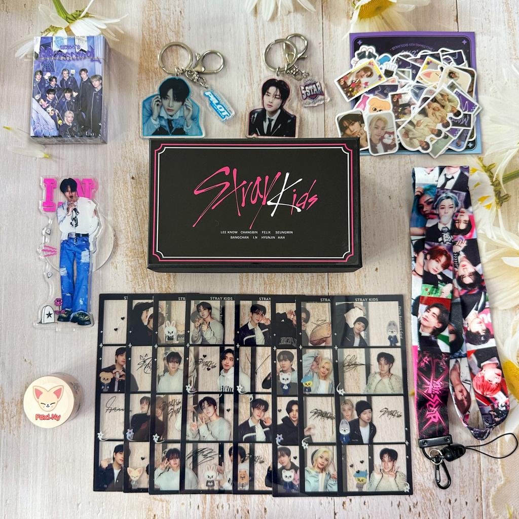 Skzoo Straykids Merch Box Felix Lee Minho Hyunjin Kpop Collection Set Keychains Photocards Stickers Gifts For Fans Personal