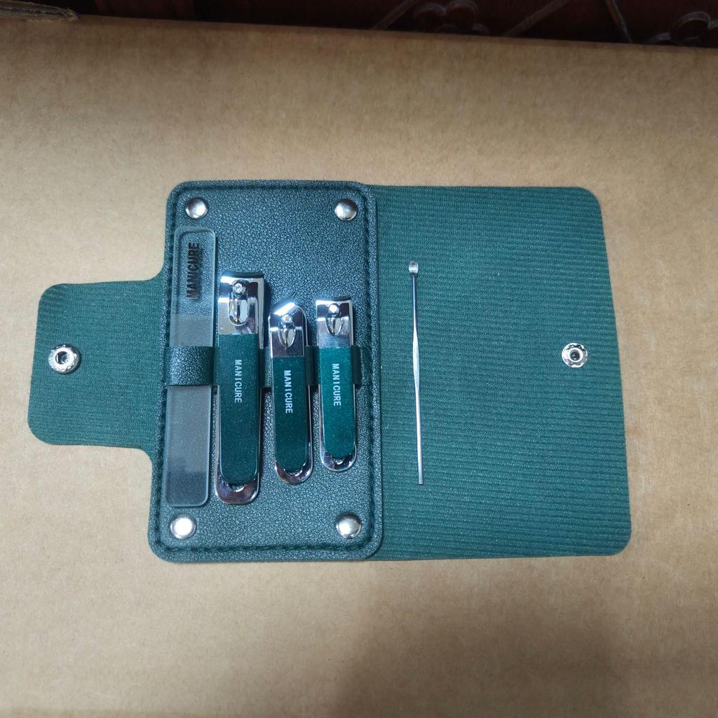 Набор кусачек для ногтей с кожаным чехлом - Маникюрные инструменты