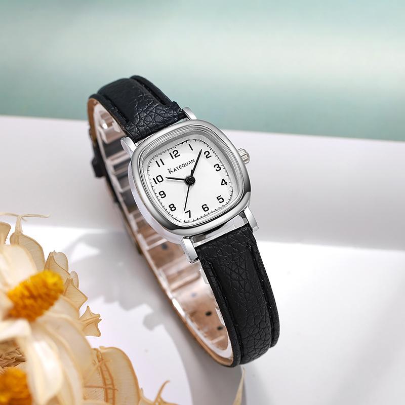Fashionable decorative watch Female Student Simple Exquisite Temperament Small Dial Korean Artistic Retro Leather Quartz Watch
