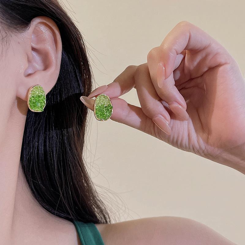 Блестящие серьги-пусеты с градиентными кристаллами для женщин, очаровательные серьги-гвоздики неправильной формы в сладких конфетных тонах, сказочные модные серьги-подвески для вечеринки, циркон