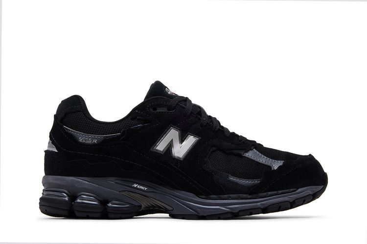 New Balance 2002R Gore-Tex Protection Pack Черный Магнит