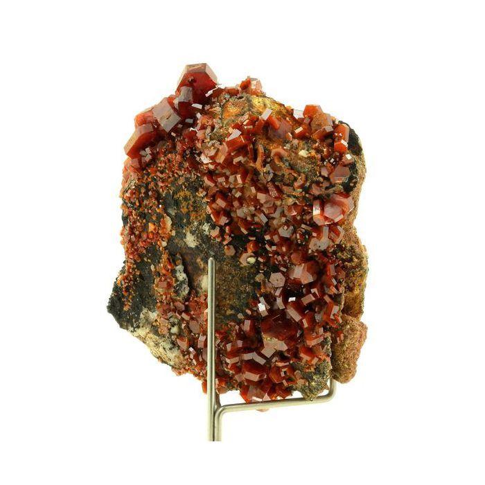 Pierres et Minéraux. Vanadinite. 592.0 ct. Mibladen, Maroc.