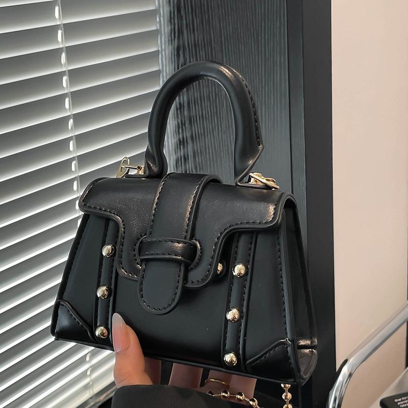 Сумка премиум-класса, портативная маленькая квадратная сумка, женская, новая модная маленькая сумка 2025 года, сумка-мессенджер в зарубежном стиле, красивая и простая женская сумка на плечо