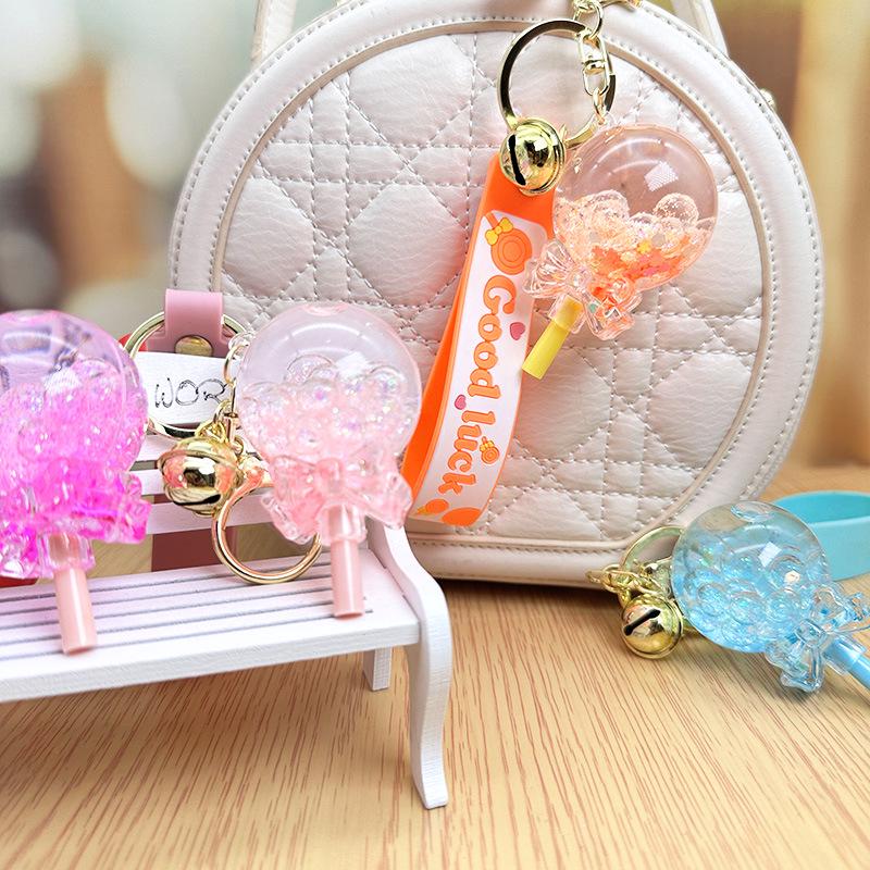 Изысканный брелок-леденец с плавающим песком: Милый брелок для школьных сумок девочек