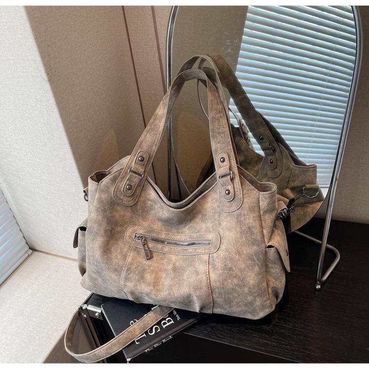 Large Capacity Retro Bag Women's Autumn and Winter Versatile Casual Messenger Bag Shoulder Commuter Tote Bag