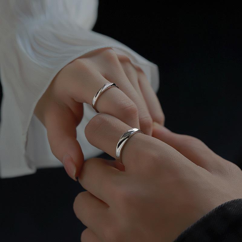 Кольцо Мёбиуса Парное кольцо Женское Корейская версия Нишевый дизайн Высокий стиль Простое Мужское и женское парное кольцо Регулируемое кольцо