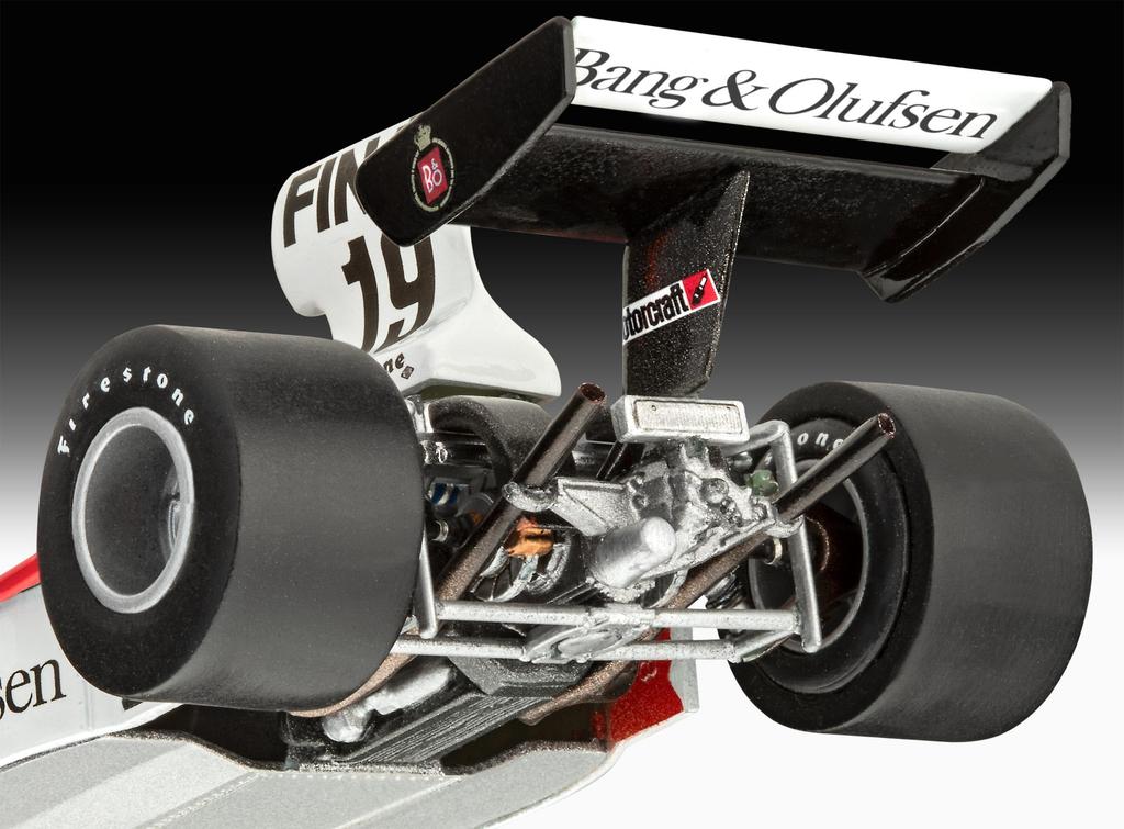 Немецкий Revell 1/32 Surtees TS16/03 Пластиковая сборная модель 07739 (Машина)