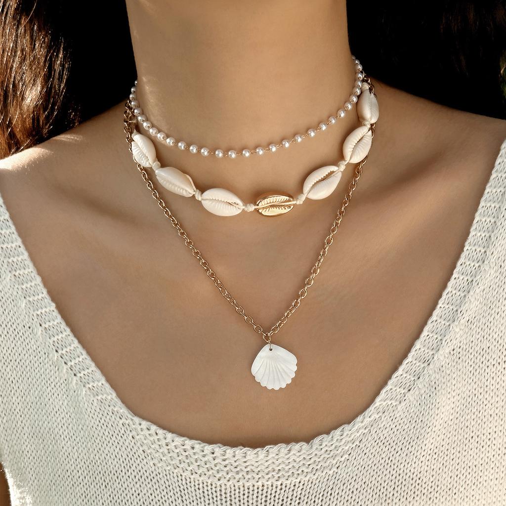 Hot Selling Collarbone Chain Multilayer Stacked Necklace Women's Fashion Bohemian Shell Pendant Accessories