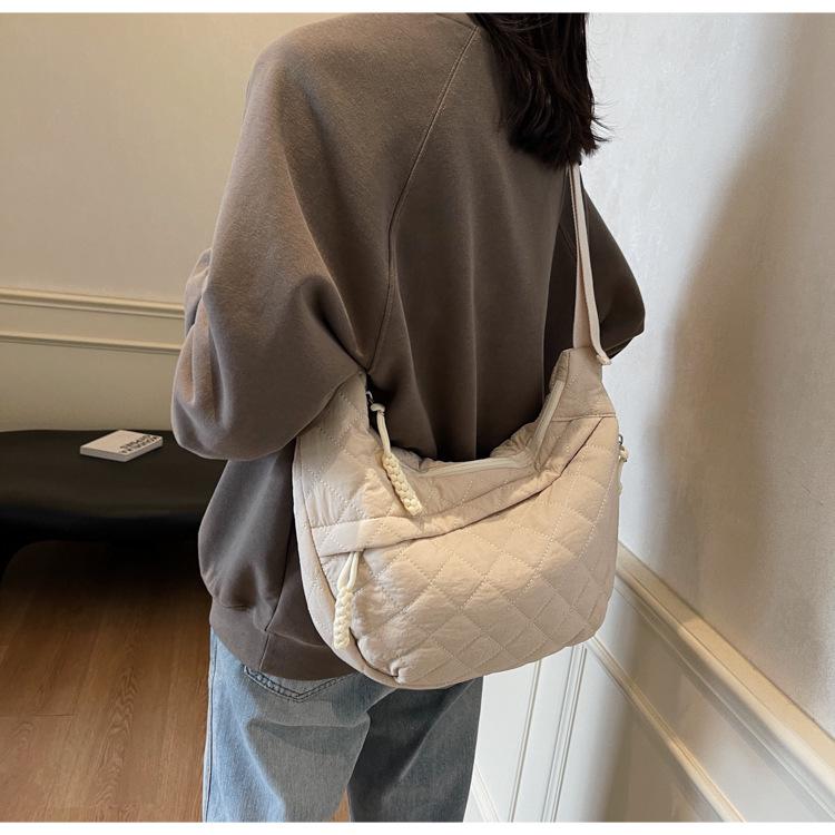 2025 Горячий стиль Аргайл Сумка-пельмень через плечо для женщин - Модный осенне-зимний дизайн