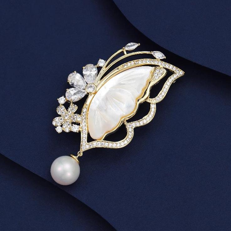 Delicate Carved Butterfly Brooch, High-End Femininity Imitation Shell Pearl Brooch, Niche Design Pin, Suit Accessories
