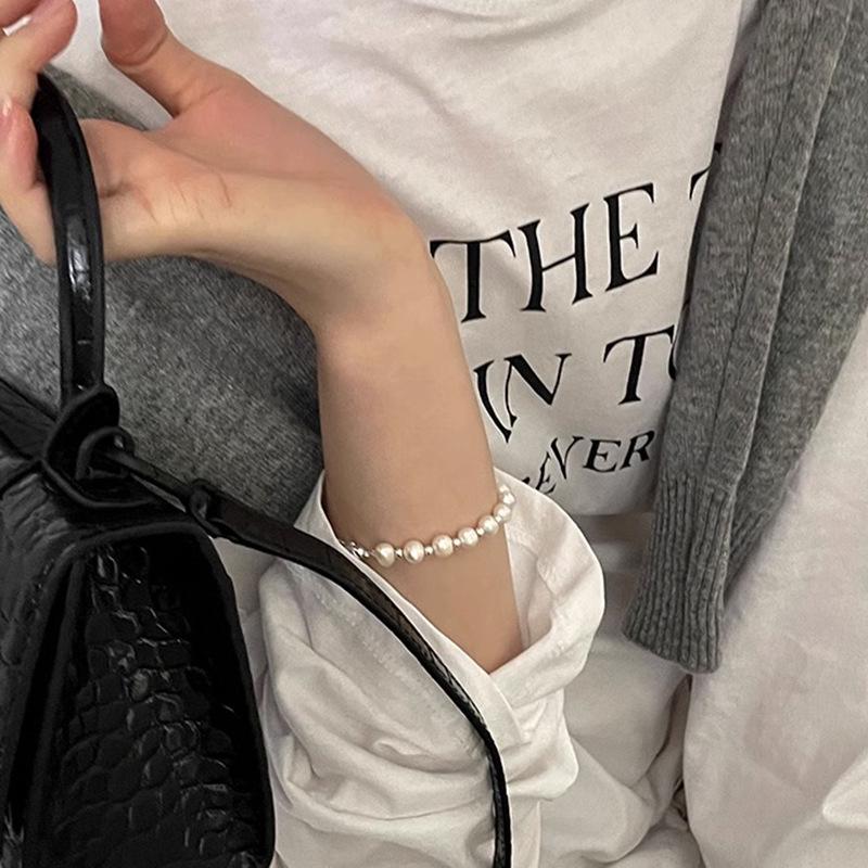 Элегантный браслет из стерлингового серебра с жемчугом - изысканный легкий роскошный подарок для подруг и модное украшение для рук