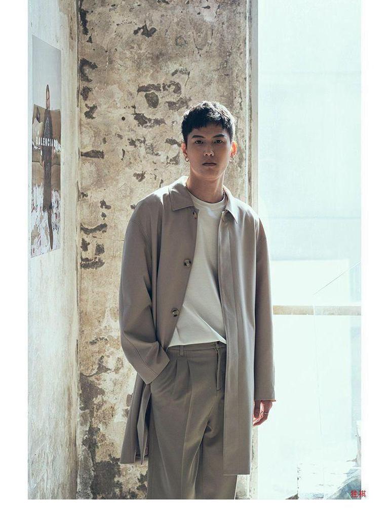 Мужской хаки тренч средней длины в стиле ситибой для больших размеров