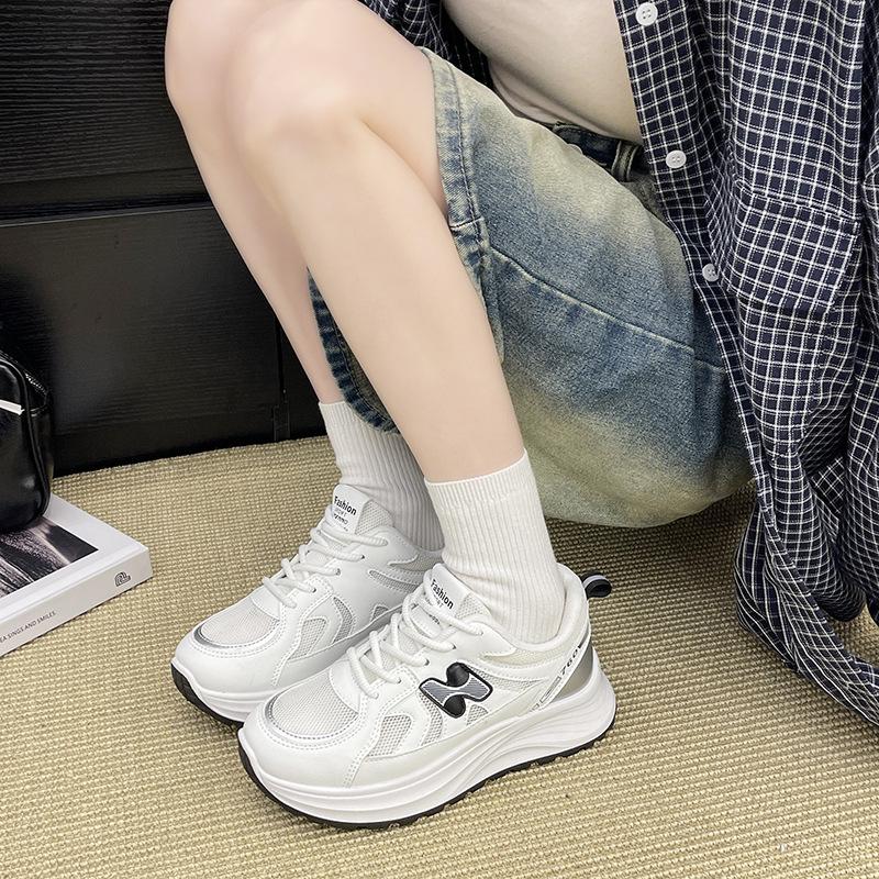 Casual Style Women's Shoes 2025 Spring New Platform Dad Shoes Women's Casual Mountaineering Soft Sole Light Running Sports Shoes