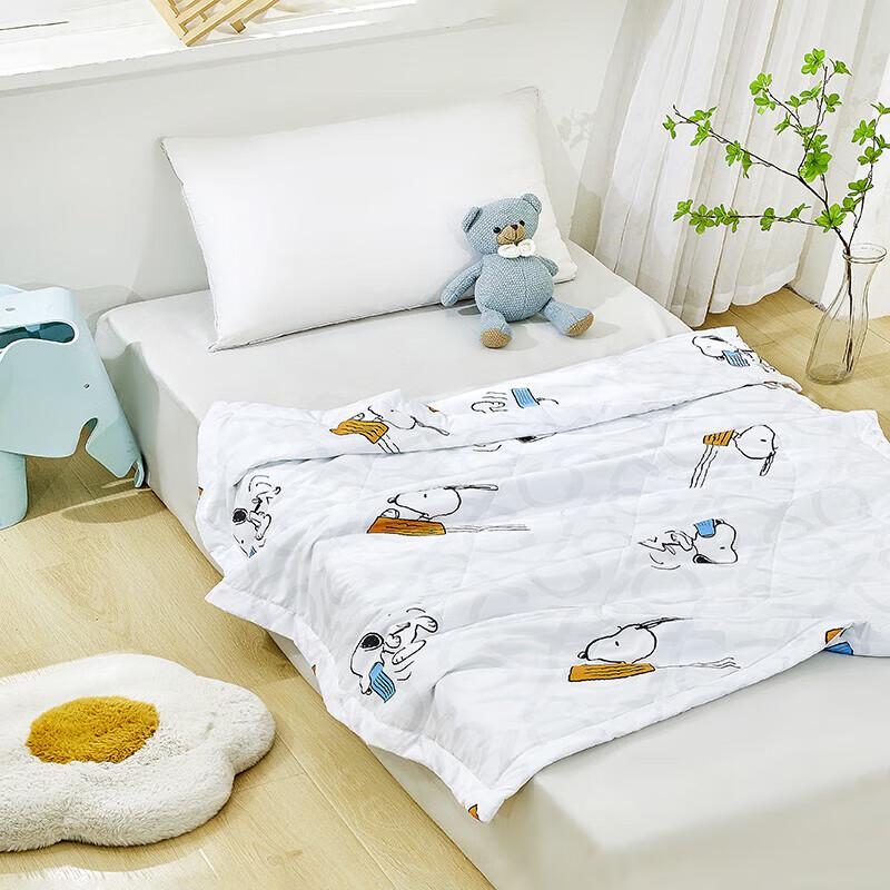 Snoopy Peppermint Mosquito Repellent Quilt