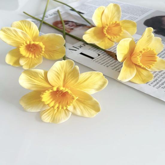 Artificial Daffodil Flowers 15 Inch Length Fake Silk Narcissus Flower Yellow White Faux Flower Bouquet for Floral Arrangement Spring Home
