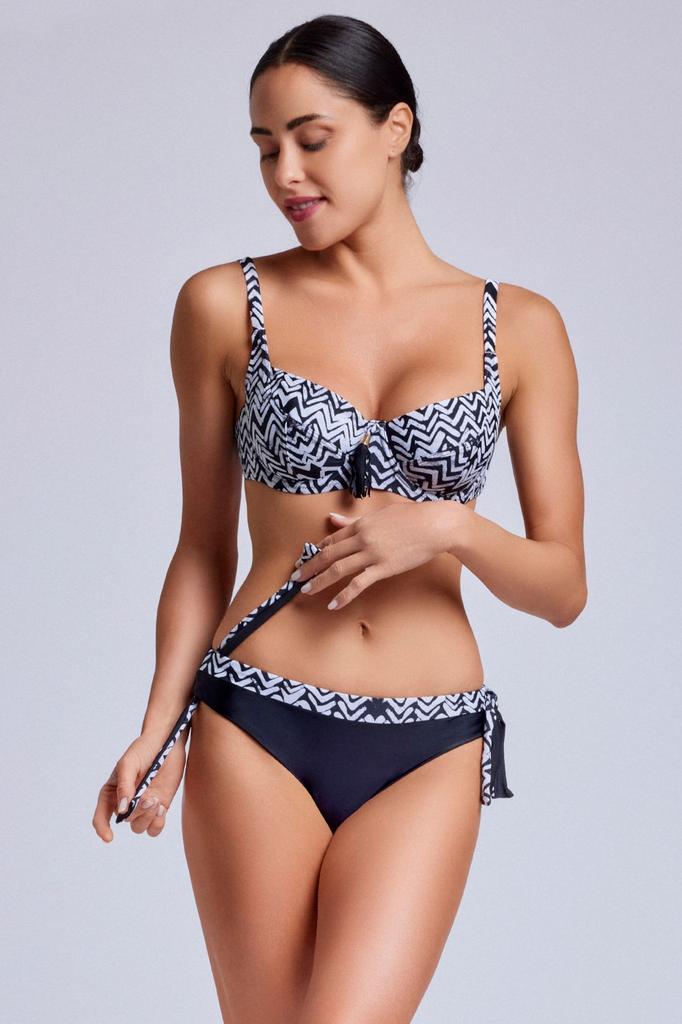 Купальник с мягкой чашкой, плавки слип David (87916)