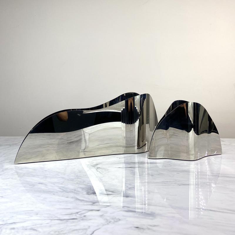 Modern Simple European Style Light Luxury Silver Metal Ice Bucket Red Wine Rack Ornaments Model House Sales Office Soft Decorations