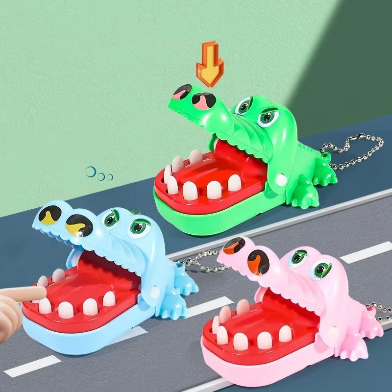 Crocodile Teeth Toys Biting Finger Dentist Games Interactive Alligator Family Party Toy Creative Non‑Toxic Keychain for Kids