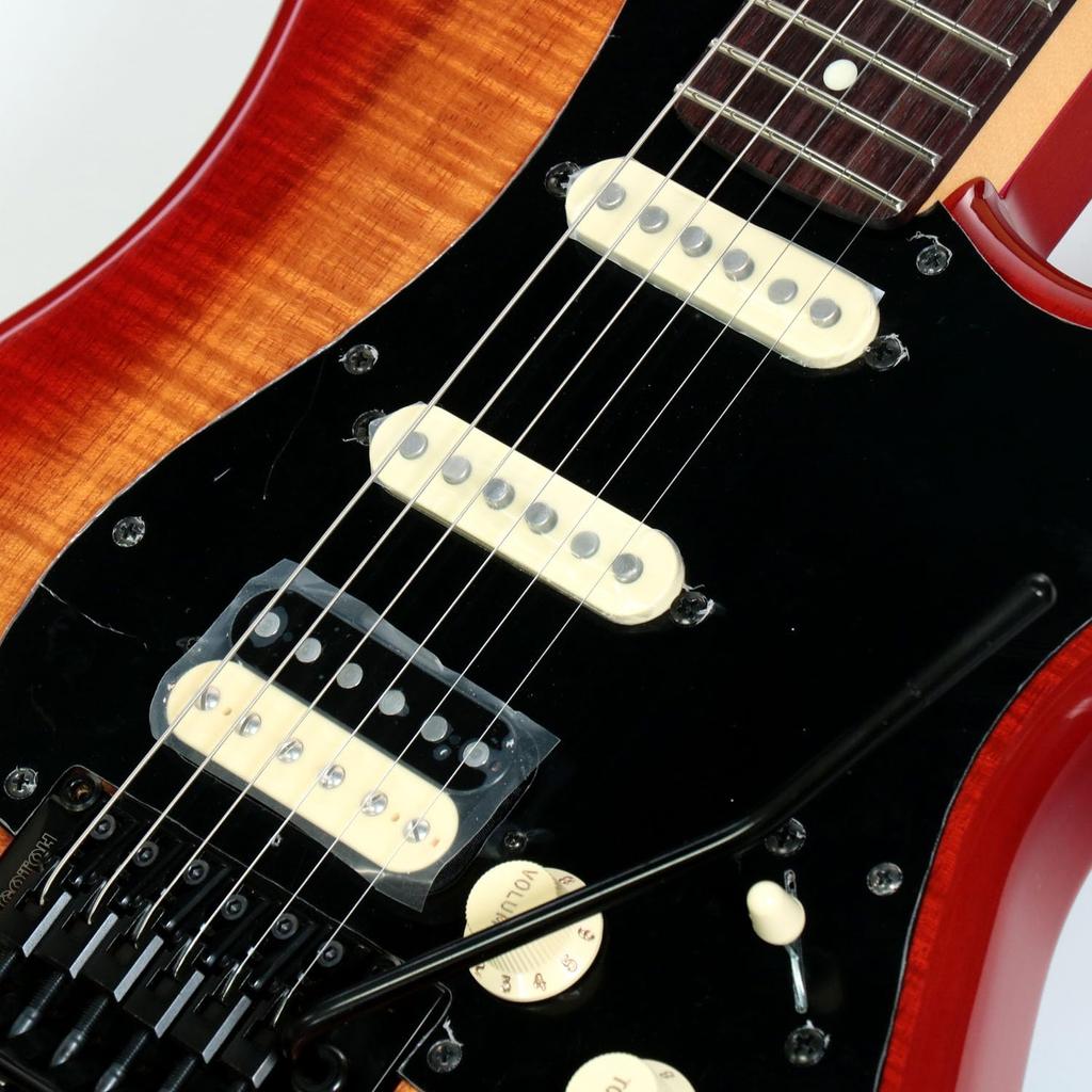 Fender /ISHIBASHI FSR MIJ Hybrid II Stratocaster HSS Koa Top Black Hardware