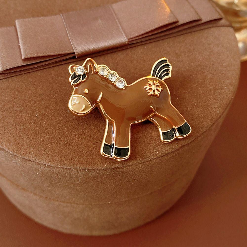 Snowflake Zinc Zinc Alloy Horse Brooch Drip Oil Brooch Animal Lapel Pins  Jewelry Accessories