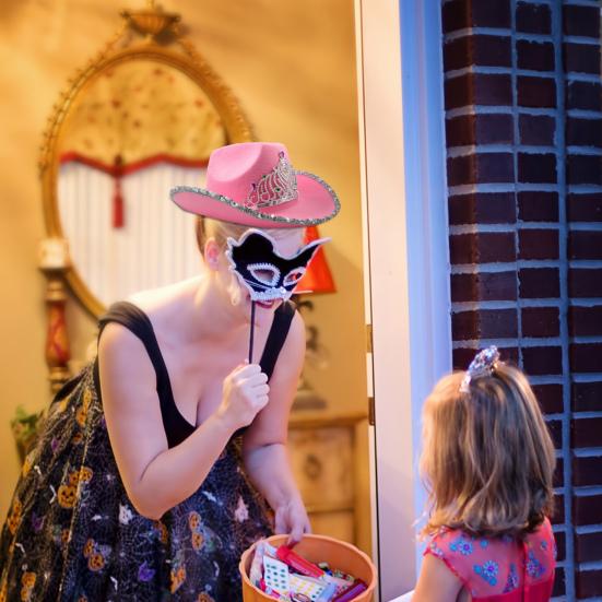 Женская ковбойская шляпа со стразами, инкрустация короной, блестящая шляпа с блестками, поля, вечерняя вечеринка в западном стиле, женские нарядные платья, фестиваль, ковбойский костюм, аксессуары