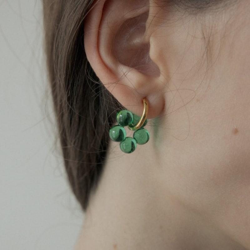 MERRYMOTIVE [2way] Glass flower surgical hoop earring (2color)