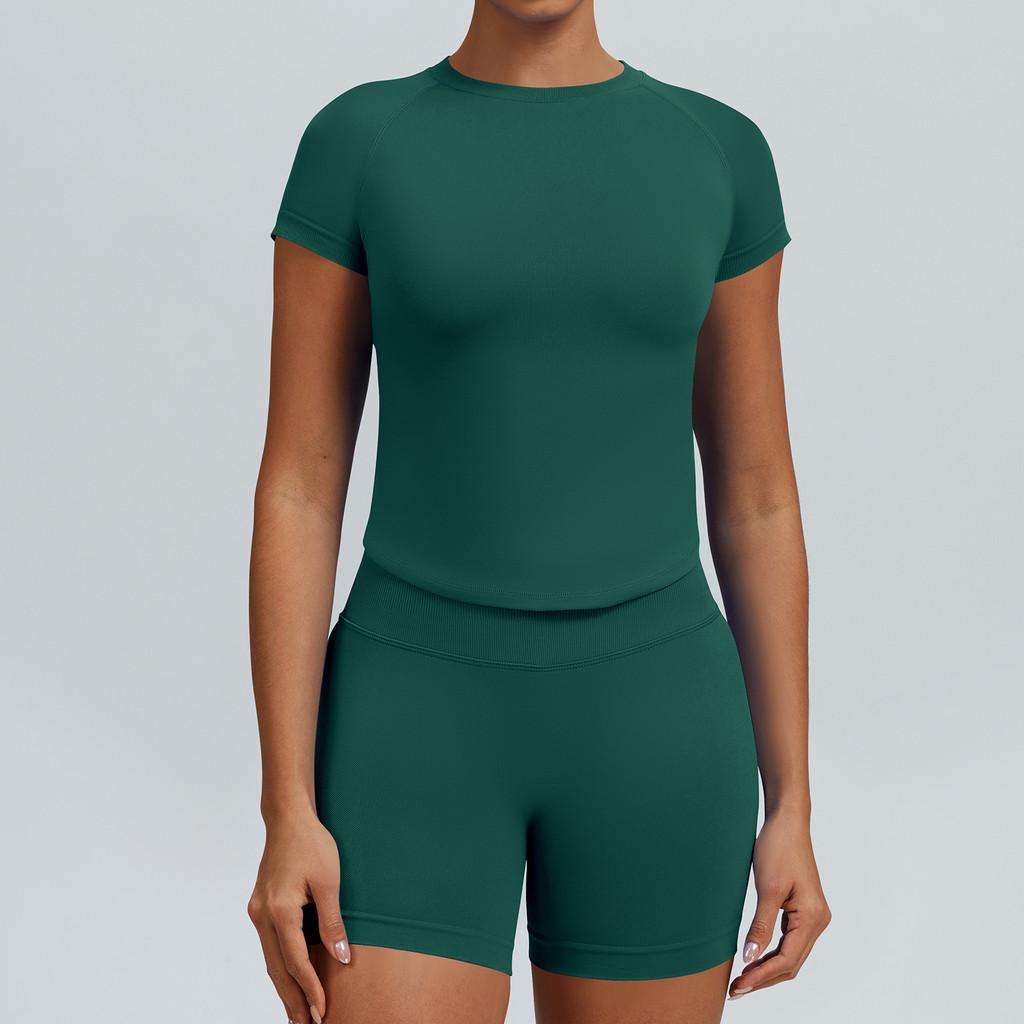 Seamless Yoga Set With Quick Dry Fabric For Female Fitness And Outdoor Running